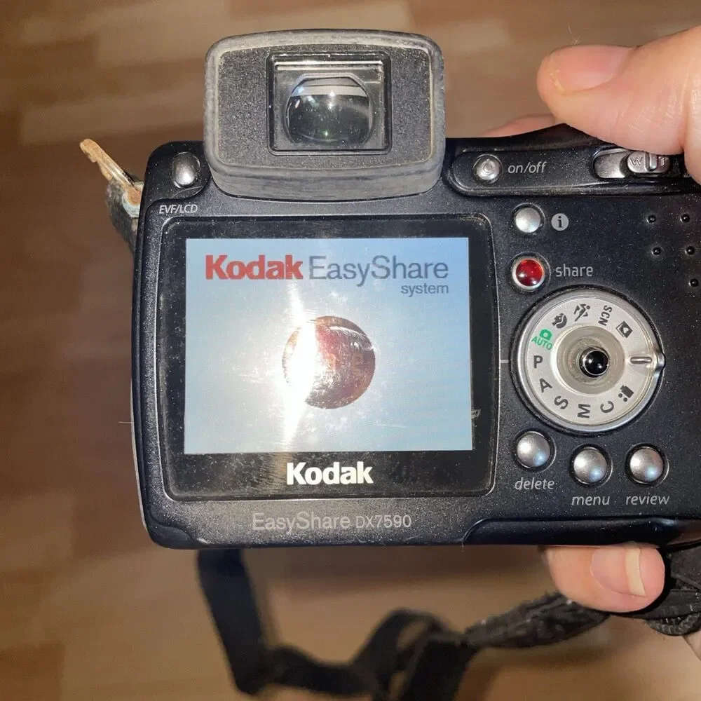 Kodak EasyShare DX7590 5MP Digital Camera 10x Zoom Tested Works w/Battery & AC